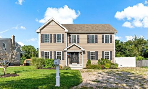 41 Orlando Dr, South Kingstown RI  02882-4416 exterior