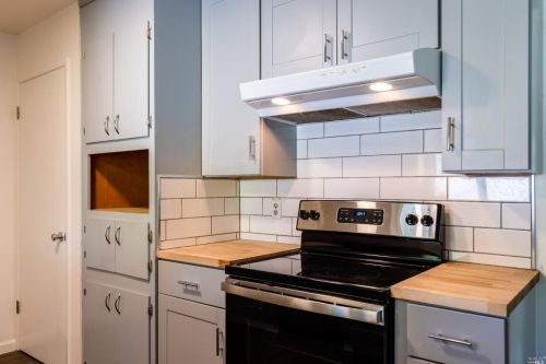810 Walnut Ave, Ukiah CA  95482-3703 exterior