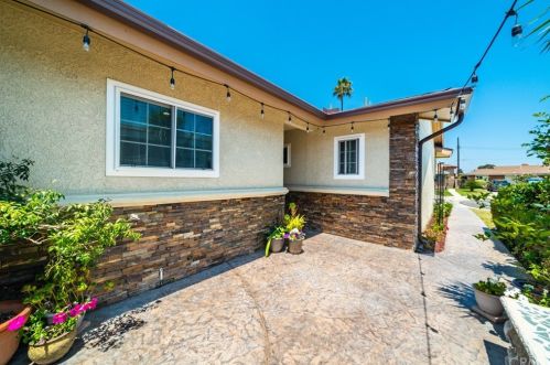 21903 Newkirk Ave, Long Beach, CA 90745-3331