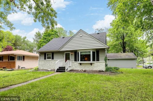 385 3rd Ave, Saint Paul, MN 55112-7844