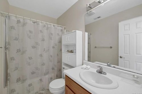 45 Deer Crossing Dr, Fishkill NY  12524-1365 exterior