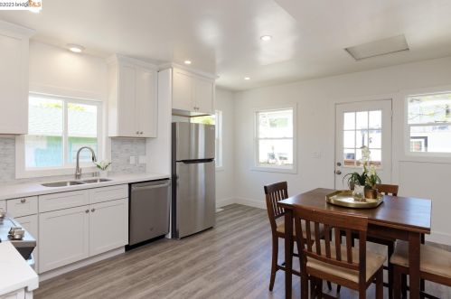 950 39 St, Oakland CA 94608-3899 exterior