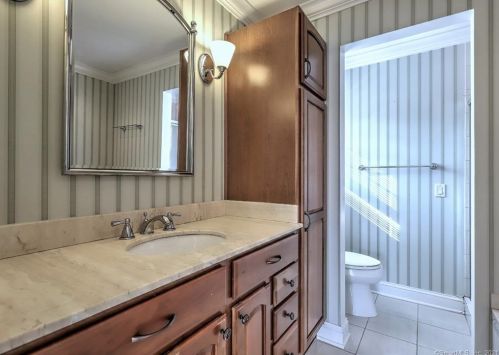 11 Wildwood Ave, Milford CT  06460-5846 exterior