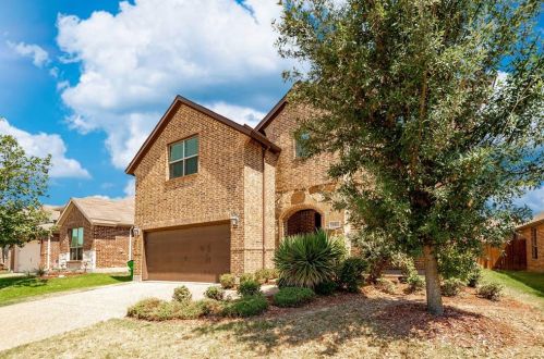 941 Lake Meadow Ln, Oak Point, TX 75068-8518