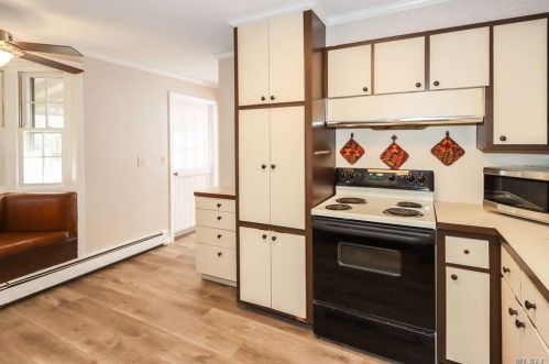 316 Herbert Pl, Bethpage NY  11714-4714 exterior