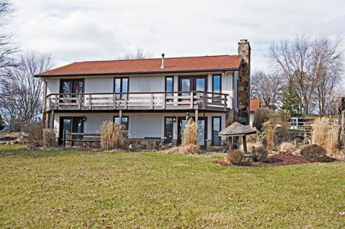 102 Circle Dr, Harmony PA  16037-7821 exterior