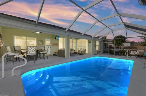 2007 30th St, Cape Coral, FL 33914-3963