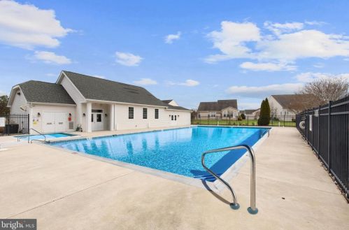 37903 Bayview Cir, Selbyville DE  19975-2872 exterior