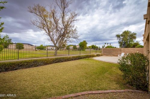 6258 Blackhawk Dr, Glendale AZ 85308-6671 exterior