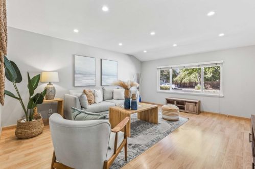 3982 Hamilton Park Dr, San Jose, CA 95130-1220