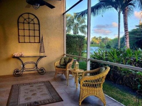 5298 Brookview Dr, Boynton Beach, FL 33437-1640