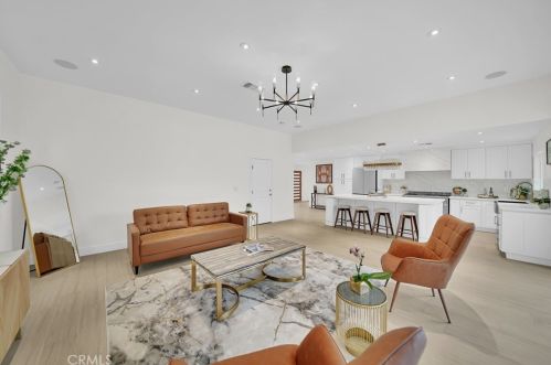 10071 Cliff Dr, Huntington Beach CA  92646-6604 exterior