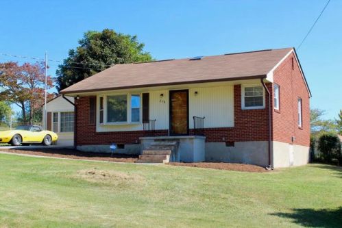 258 Knoll Rd, Roanoke, VA 24019-3126
