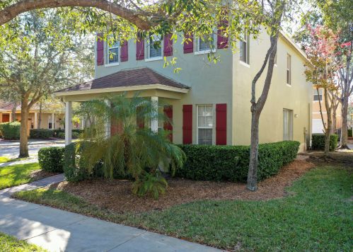 2060 Avon Park Dr, Fort Pierce, FL 34952-7799