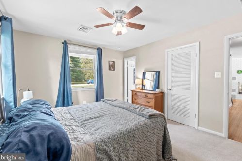 10519 Amity St, Lorton VA  22079-3516 exterior