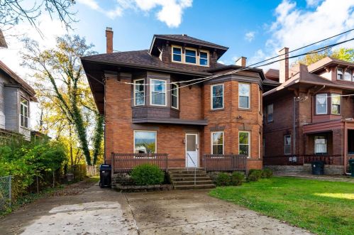 715 Fred Shuttlesworth Cir, Cincinnati, OH 45229-2108