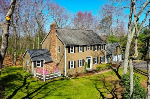 99 Butler Dr, Glastonbury, CT 06033-3510