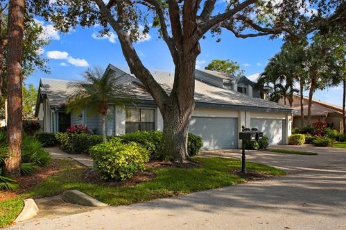 27123 Kindlewood Ln, Bonita Springs, FL 34134-4372