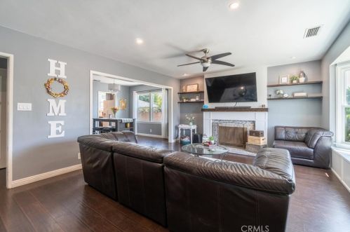 553 Plaza Serena, Ontario CA  91764-2822 exterior