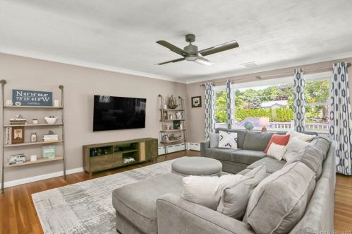 80 Chatfield Dr, Bridgeport CT exterior