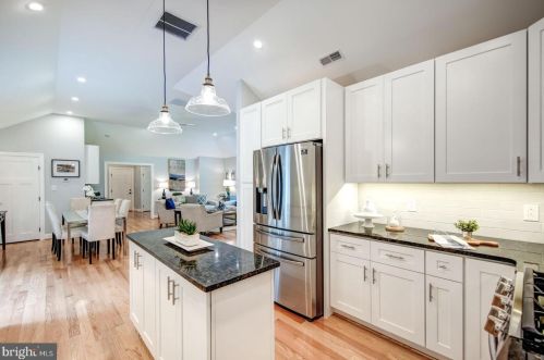 817 Bryn Mawr Ave, Newtown Square PA  19073-4333 exterior