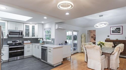 158 Jelliff Ml Rd, New Canaan CT  06840-6506 exterior