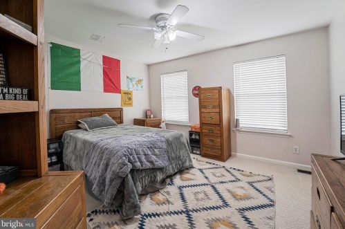 138 Gentry Dr, Swedesboro NJ  08085-3072 exterior