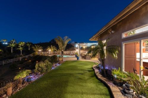 550 Old Stagecoach Run, Alpine CA  91901-1478 exterior