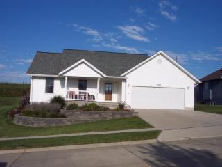 502 Westridge Dr, Roselle, IA 51401-3294