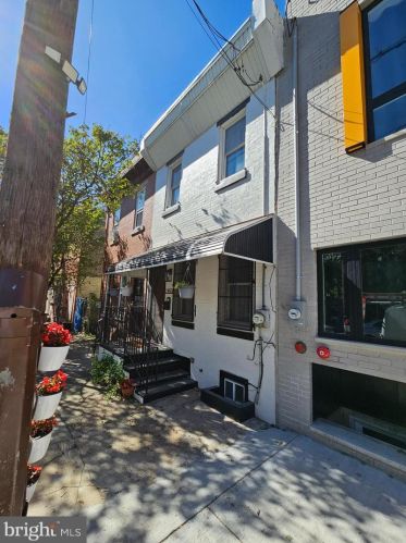 1850 Marshall St, Philadelphia PA  19122-2109 exterior