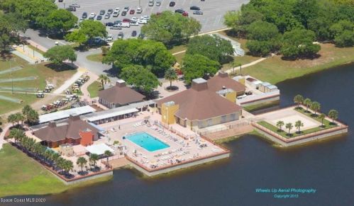 1135 Navajo Dr, Sebastian FL  32976-7048 exterior