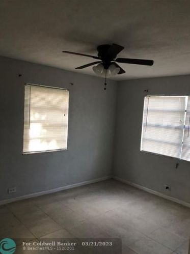 1448 33rd St, West Palm Beach FL  33404-2950 exterior