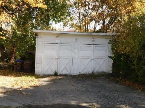 304 Elm Ave, Hermitage, PA 16146-2356