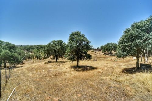 3017 Hartvickson Ln, Valley Springs CA  95252-9534 exterior