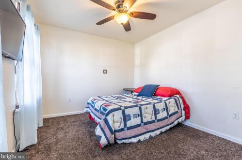 101 Stoneridge Pl, Bear DE  19701-1952 exterior