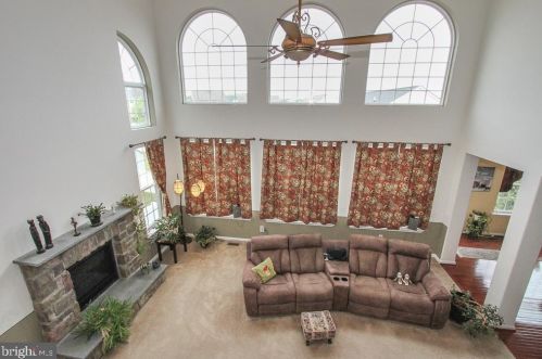 1954 Canyon Creek Rd, Gilbertsville PA  19525-7003 exterior