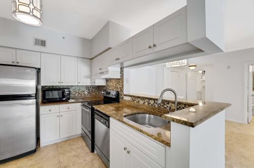 3115 Tuscany Way, Boynton Beach FL  33435-7810 exterior