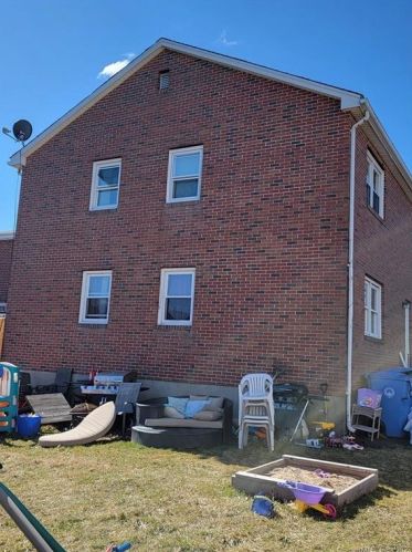 2149 Corbin Ave, New Britain CT  06053-2262 exterior