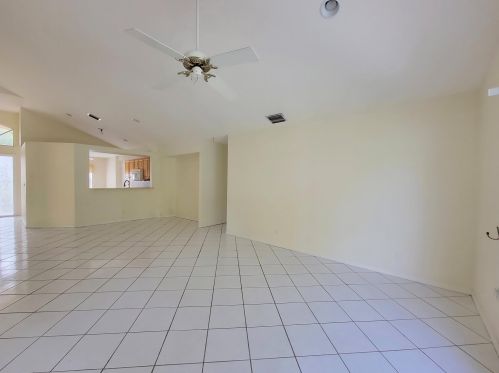 3041 Casa Rio Ct, West Palm Beach FL  33418-6508 exterior