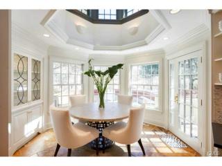 16 Green Acre Ln, Westport CT  06880-5027 exterior