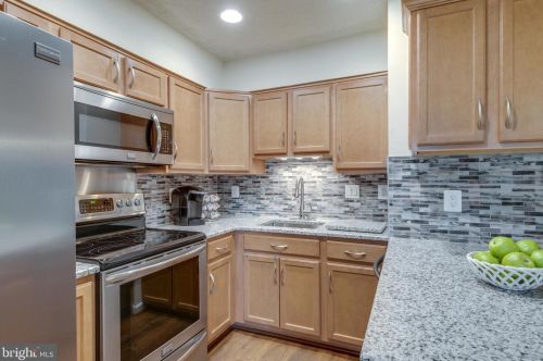 334 Shenandoah St, Leesburg VA  20175-4010 exterior