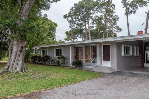 3005 Sunrise Blvd, Fort Pierce, FL 34982-6112