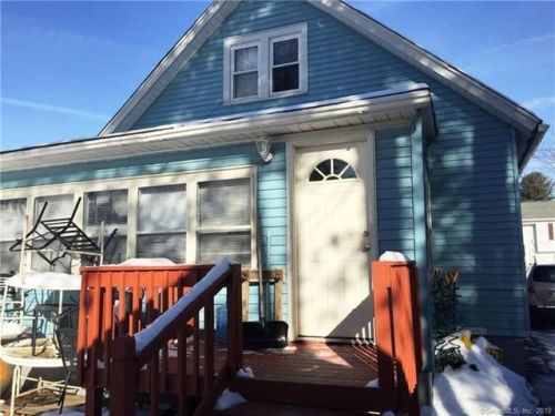 49 Englewood Ave, Bloomfield, CT 06002-3308