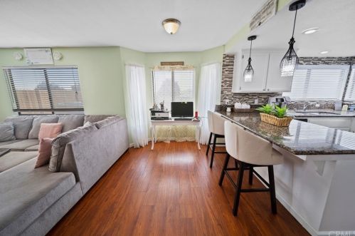 26558 Lakeview Dr, Helendale CA  92342-7804 exterior