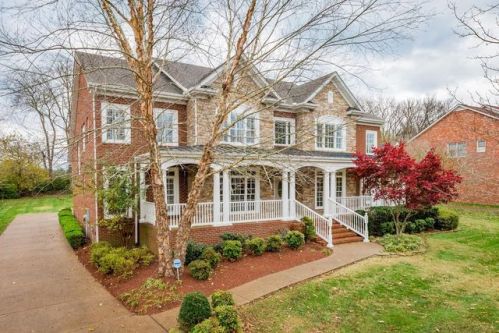 240 Gillette Dr, Franklin, TN 37069-4114