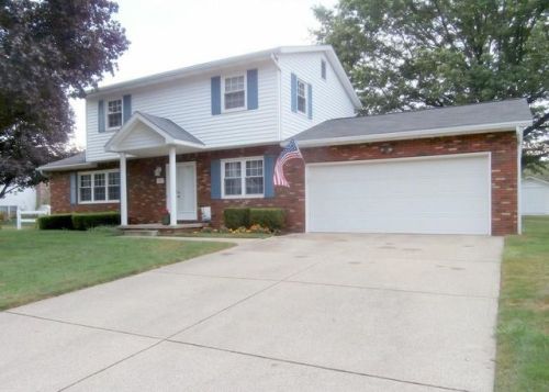 3553 Alameda Dr, Fairview, PA 16415-1019