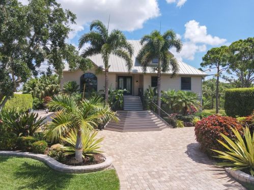 10170 Creekside Dr, Placida, FL 33946-2338