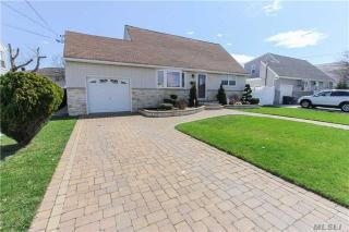 3421 Weidner Ave, Rockville Centre, NY 11572-3536