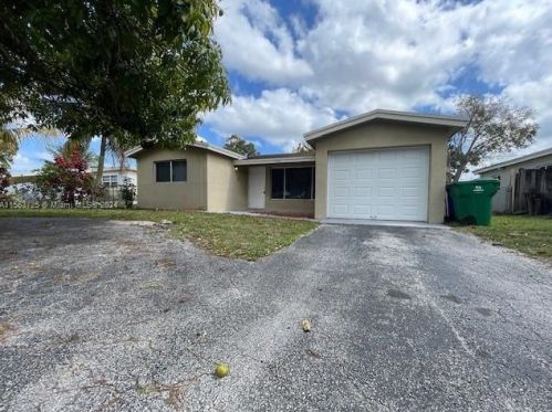 7060 27th Ct, Hollywood, FL 33023-3706