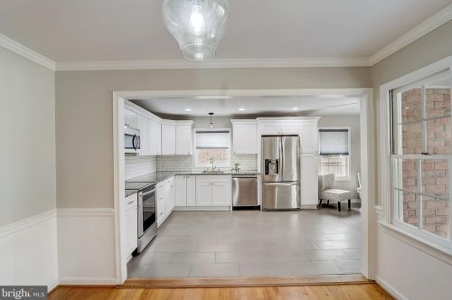 807 Cornell St, Fredericksburg VA  22401-4716 exterior